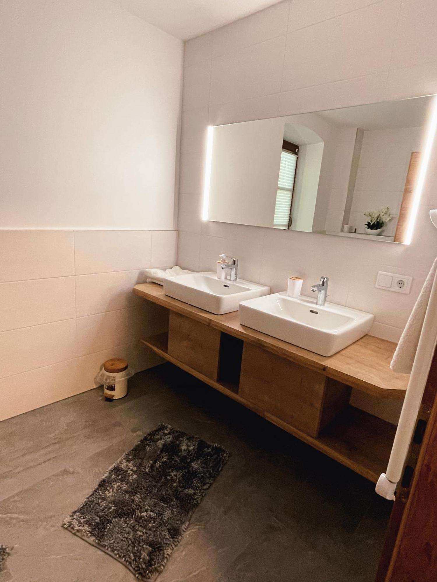 Gasthof Franziskibad Bad Häring Pokoj fotografie
